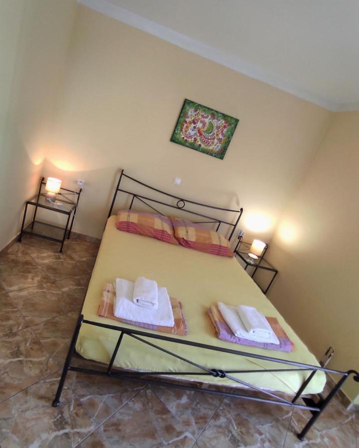 Apartments Barisic Hrvatskih Zrtava 404 Seget Vranjica Трогир Екстериор снимка