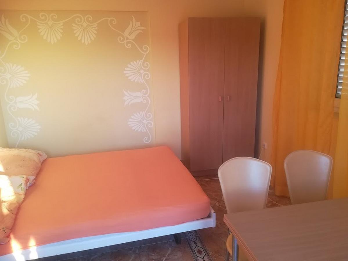 Apartments Barisic Hrvatskih Zrtava 404 Seget Vranjica Трогир Екстериор снимка