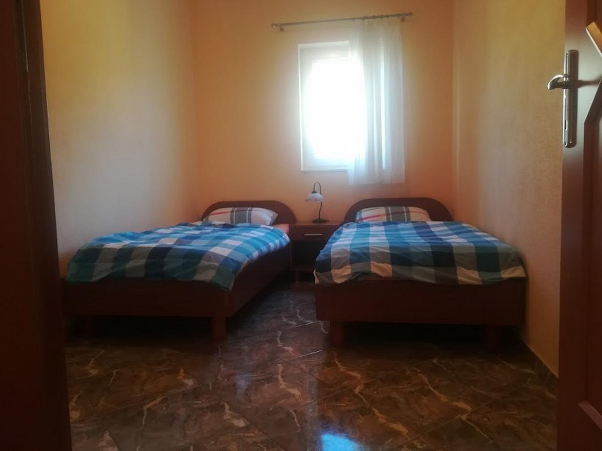 Apartments Barisic Hrvatskih Zrtava 404 Seget Vranjica Трогир Екстериор снимка