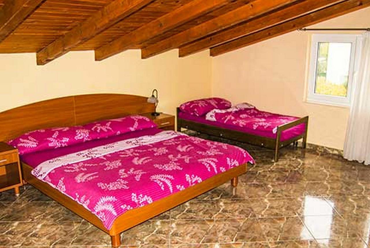 Apartments Barisic Hrvatskih Zrtava 404 Seget Vranjica Трогир Екстериор снимка