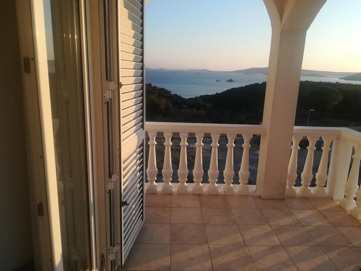 Apartments Barisic Hrvatskih Zrtava 404 Seget Vranjica Трогир Екстериор снимка