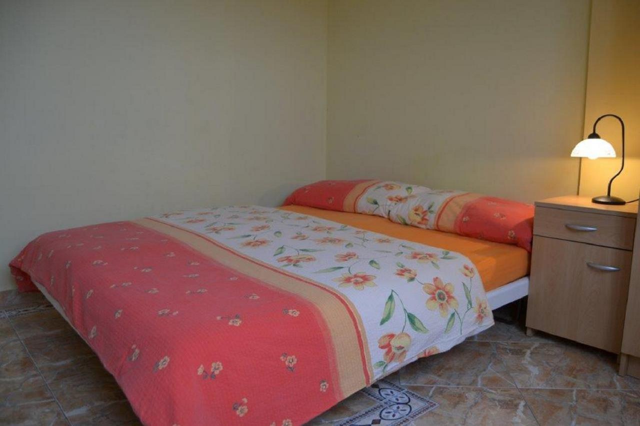 Apartments Barisic Hrvatskih Zrtava 404 Seget Vranjica Трогир Екстериор снимка