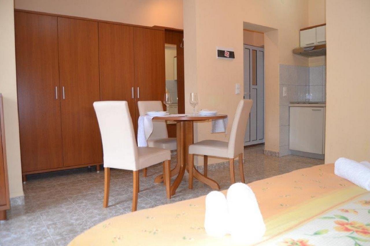 Apartments Barisic Hrvatskih Zrtava 404 Seget Vranjica Трогир Екстериор снимка